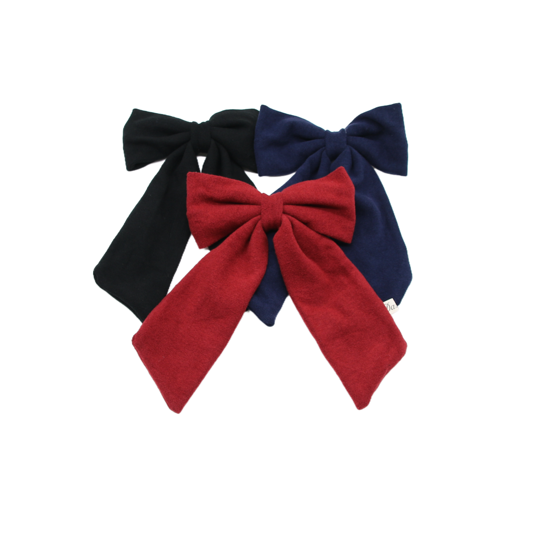 clip fleece charm bow