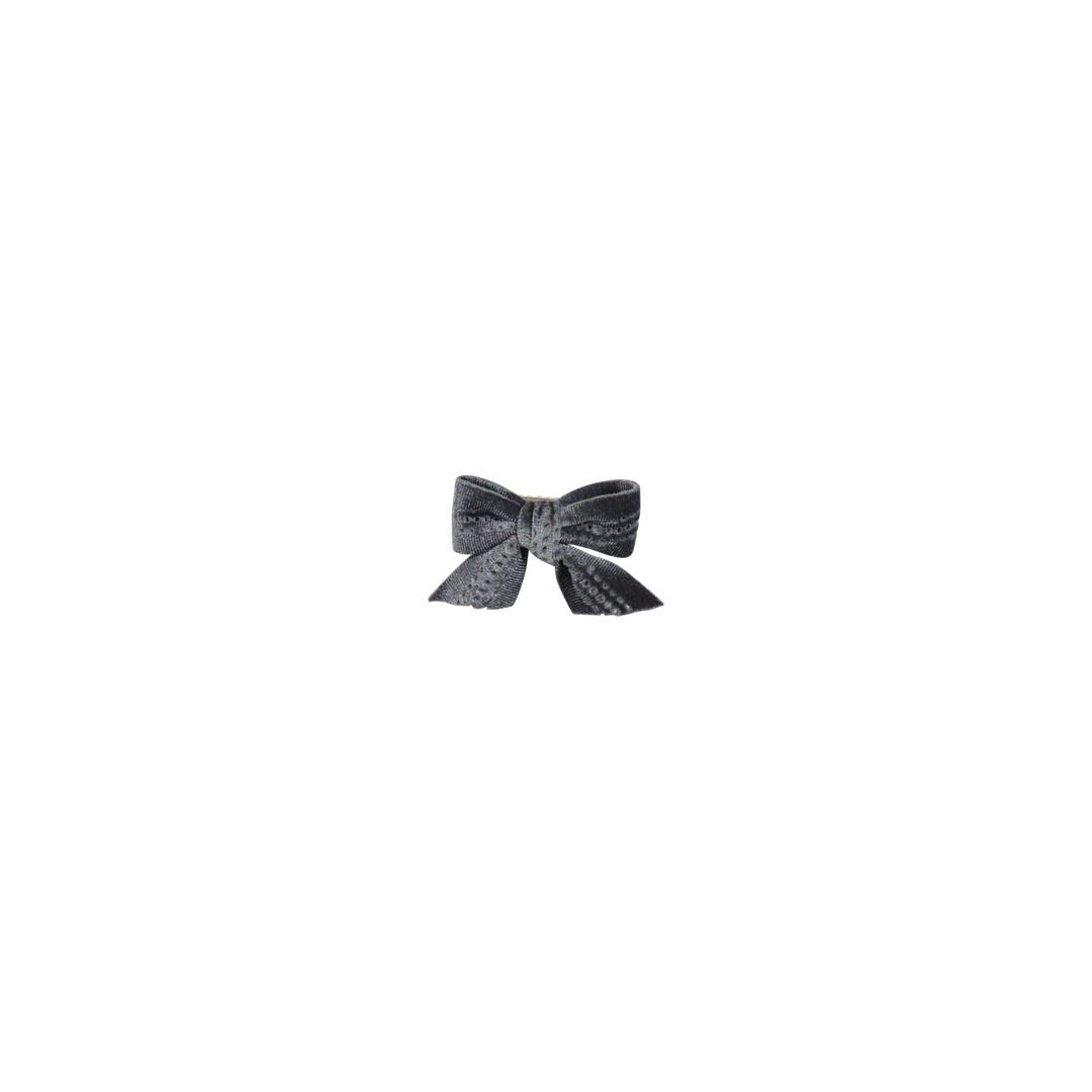 clip eyelet velvet bow