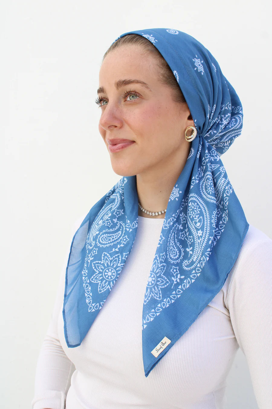 headscarf short pretied paisley