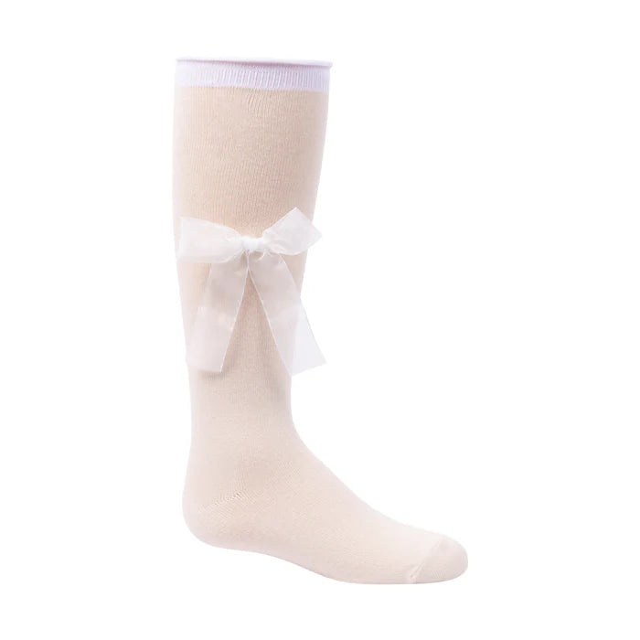 knee sheer bow