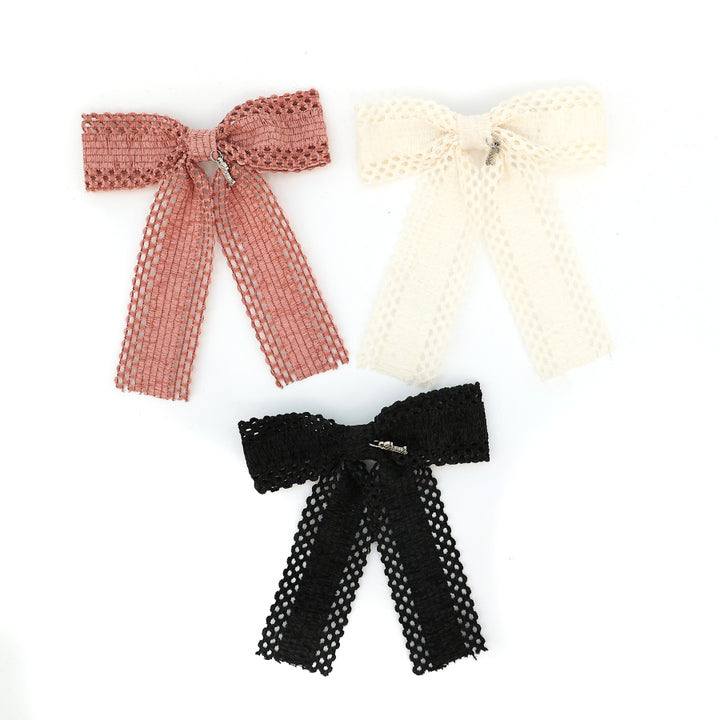 clip textured bow