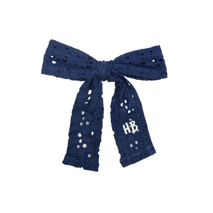 clip heavy eyelet bow