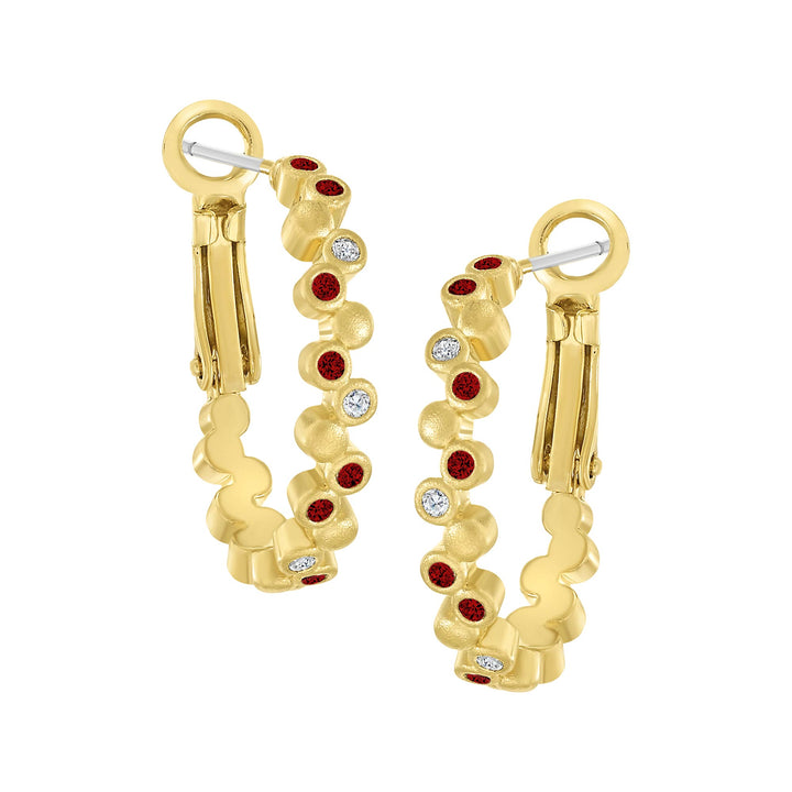 earring huggie fine dotted oval