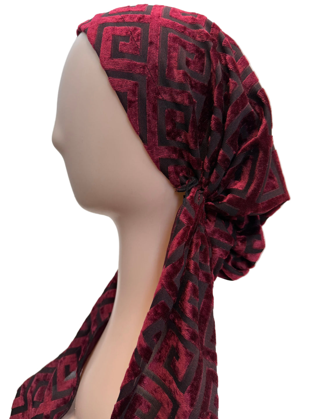 pretied lined velour maze