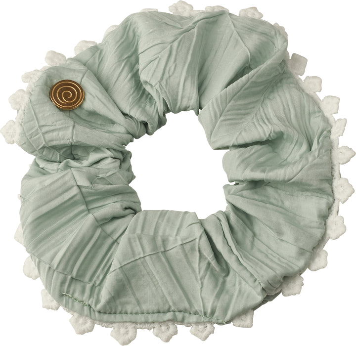 pony scrunchie textured