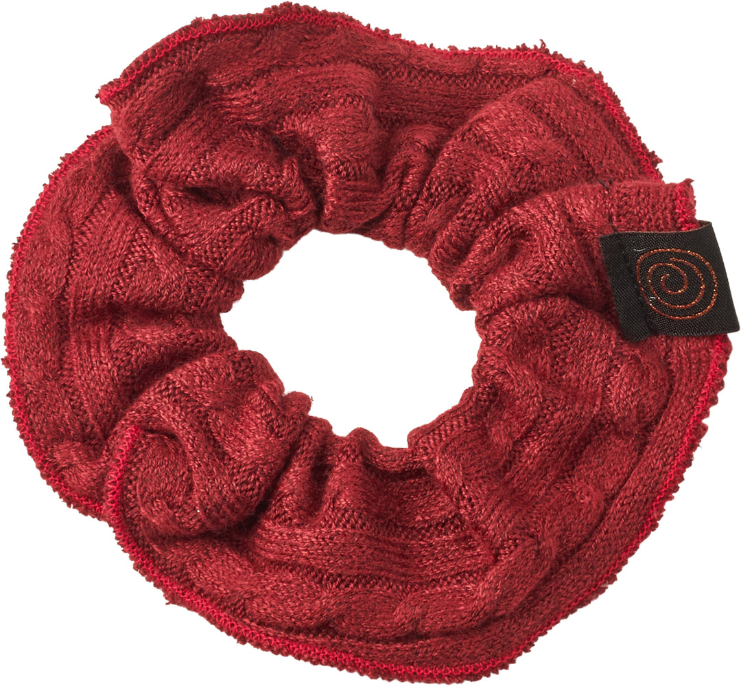 pony scrunchie cable knit