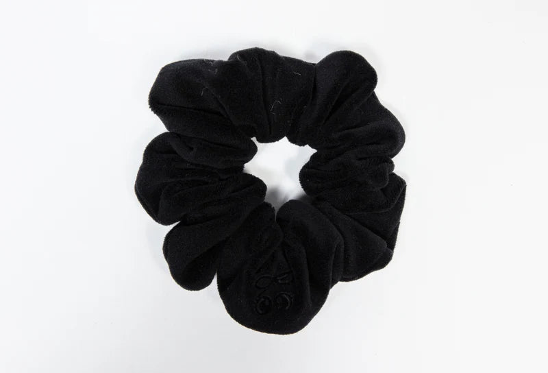 pony signature velvet scrunchy