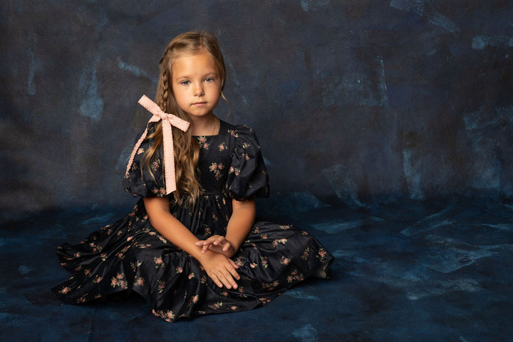 clip bow ruffle velvetty herringbone