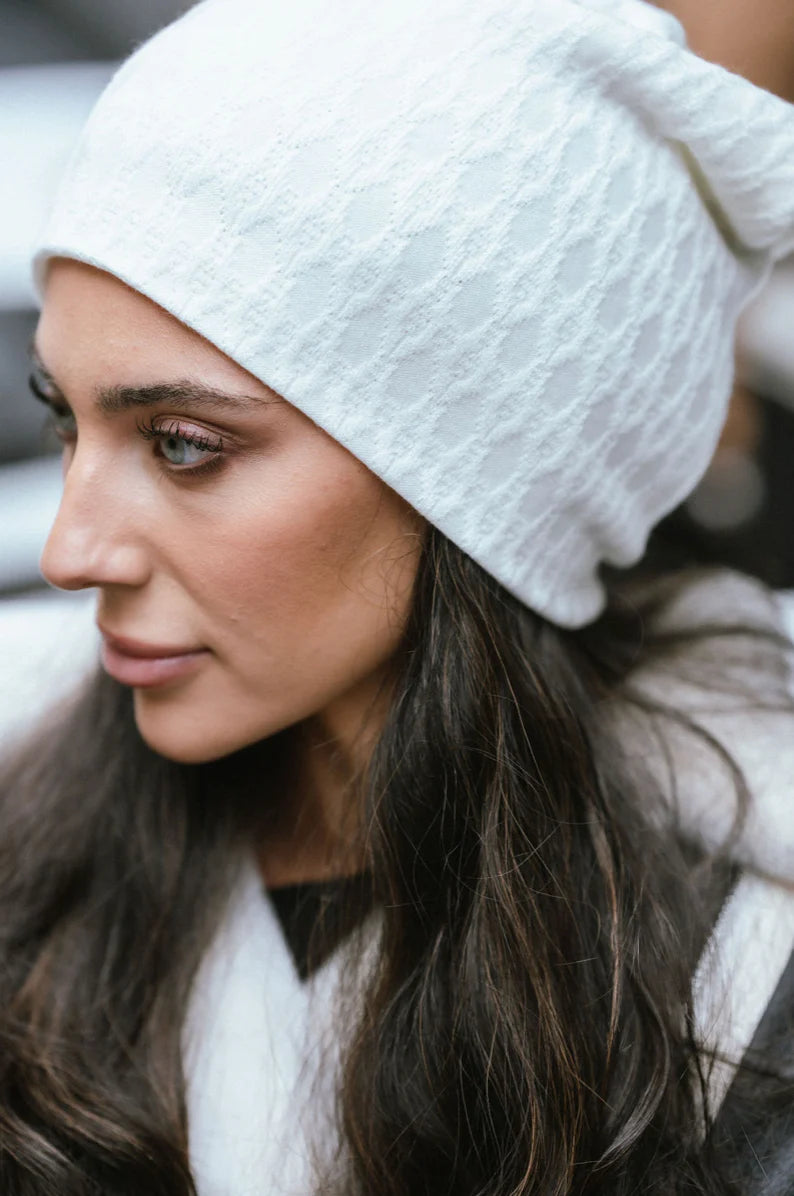 beanie cashmere lace print