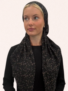 headscarf closed dots