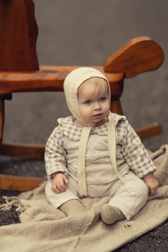 bonnet front cable knit