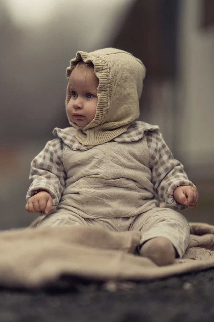 hat ruffle balaclava