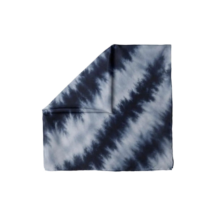 headscarf closed to dye for