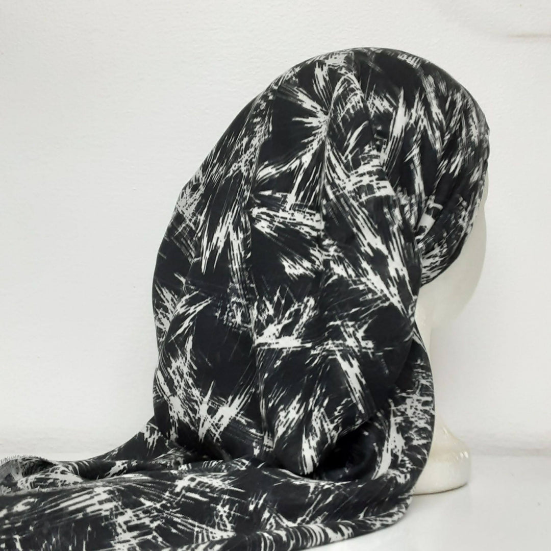headscarf closed shaded