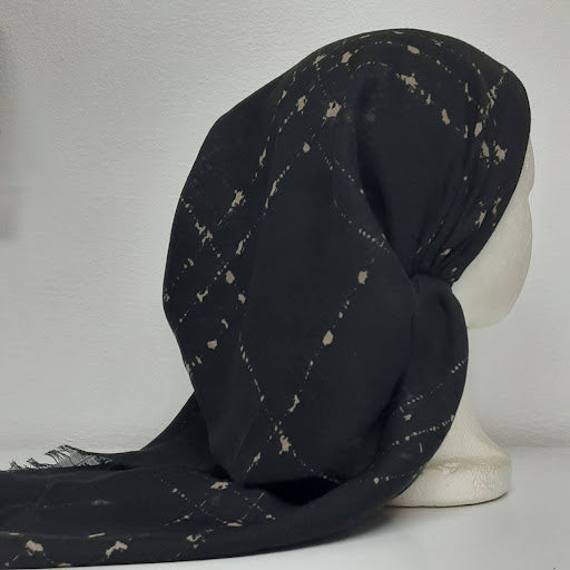 headscarf closed fine print