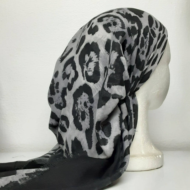 headscarf pretied leopard