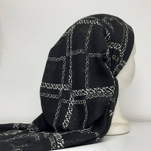 headscarf closed boxes