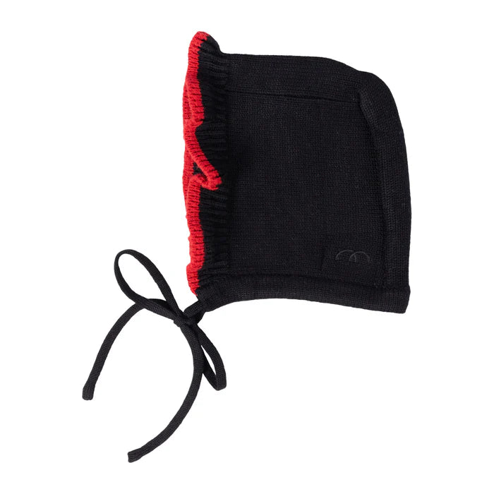 bonnet contrast scalloped edge