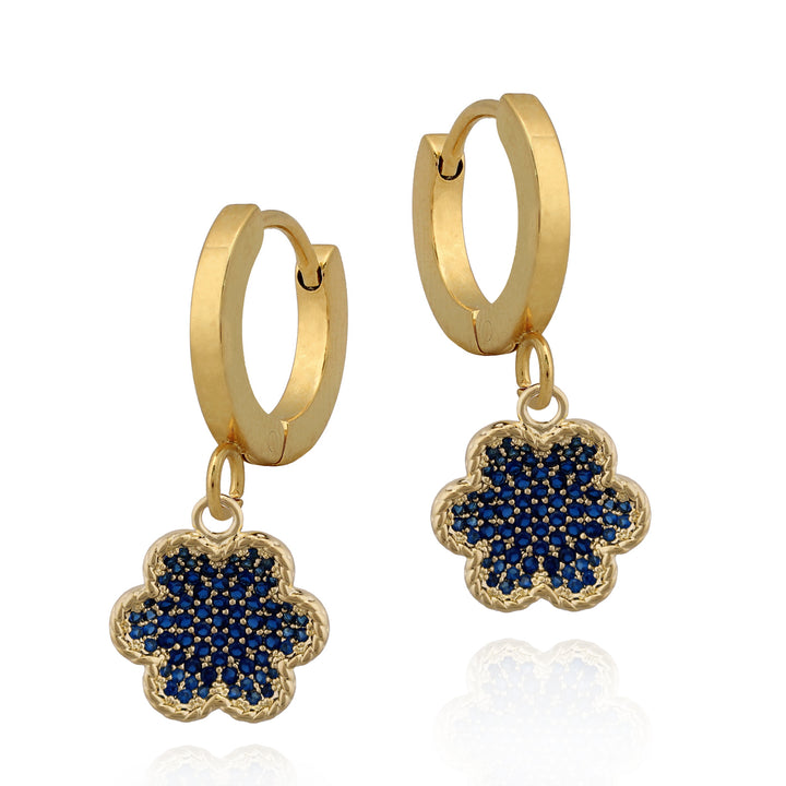 earring bt inward puffed flower