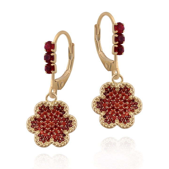 earring bt inward puffed flower