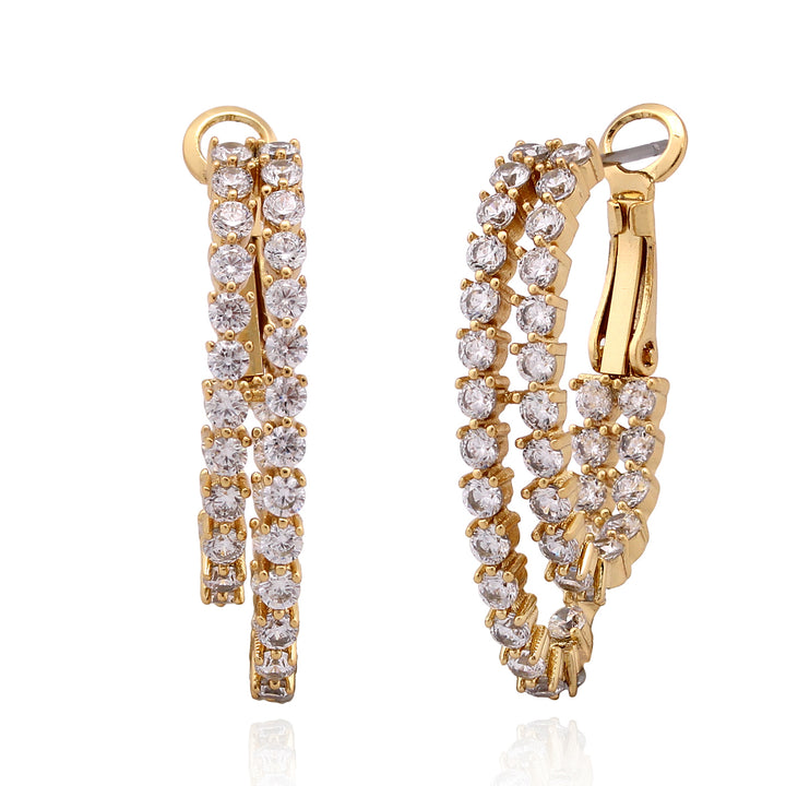 earring huggie double three prong