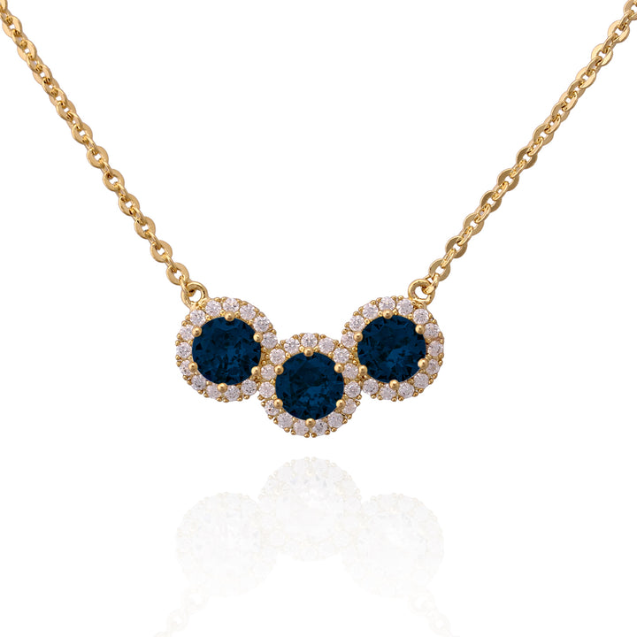 necklace pendant triple solitaire stone